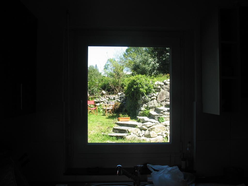 Casa In Koenigs Garten Apartment Intragna Bagian luar foto